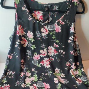 Express Womens  Blouse Size Large Black & Pink Floral